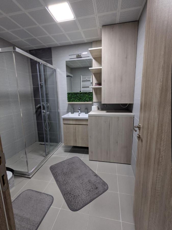 Sky Side Luxury Condo Skopje Exterior foto